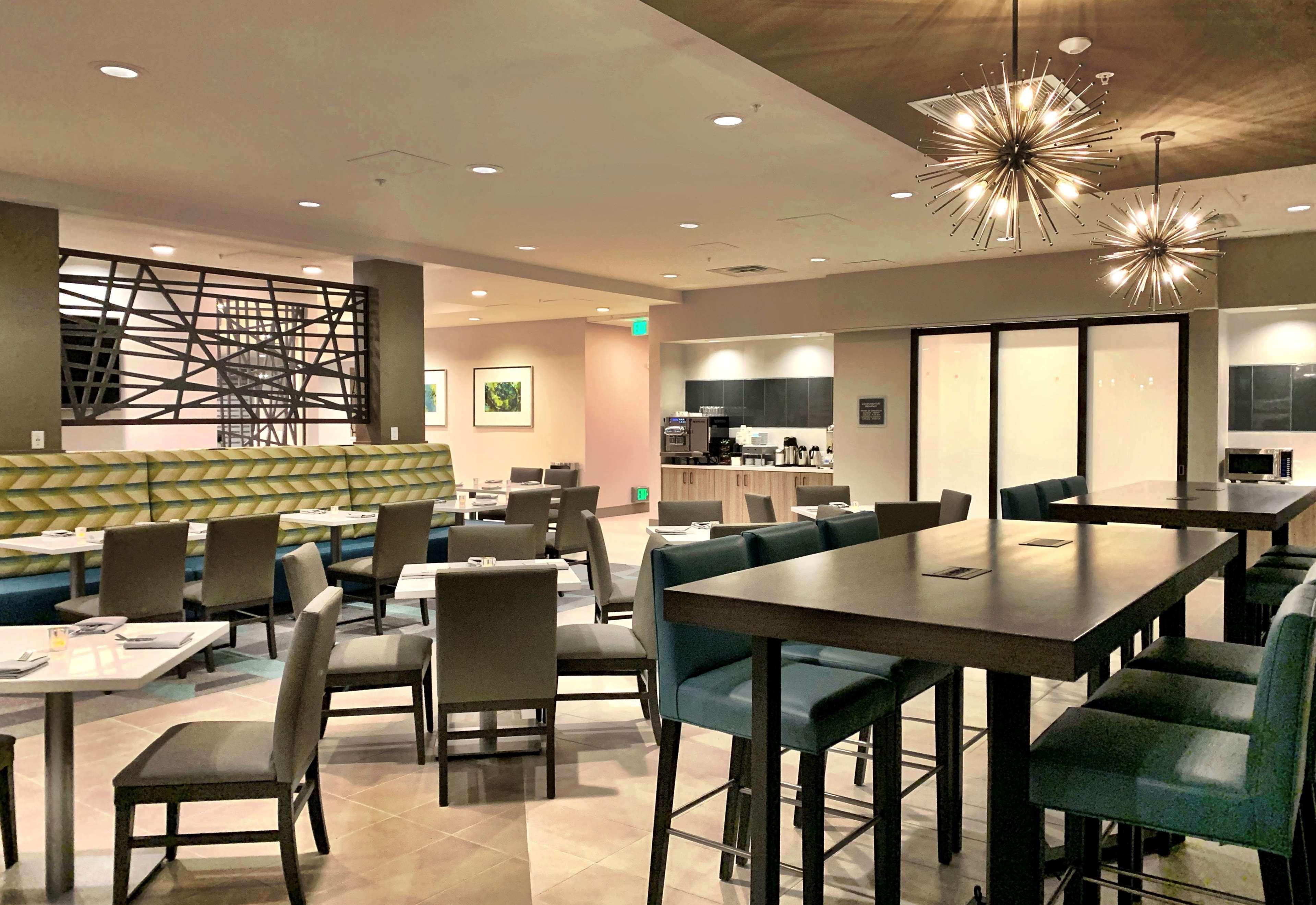 Best Western Premier Hotel At Fisher'S Landing Vancouver Zewnętrze zdjęcie