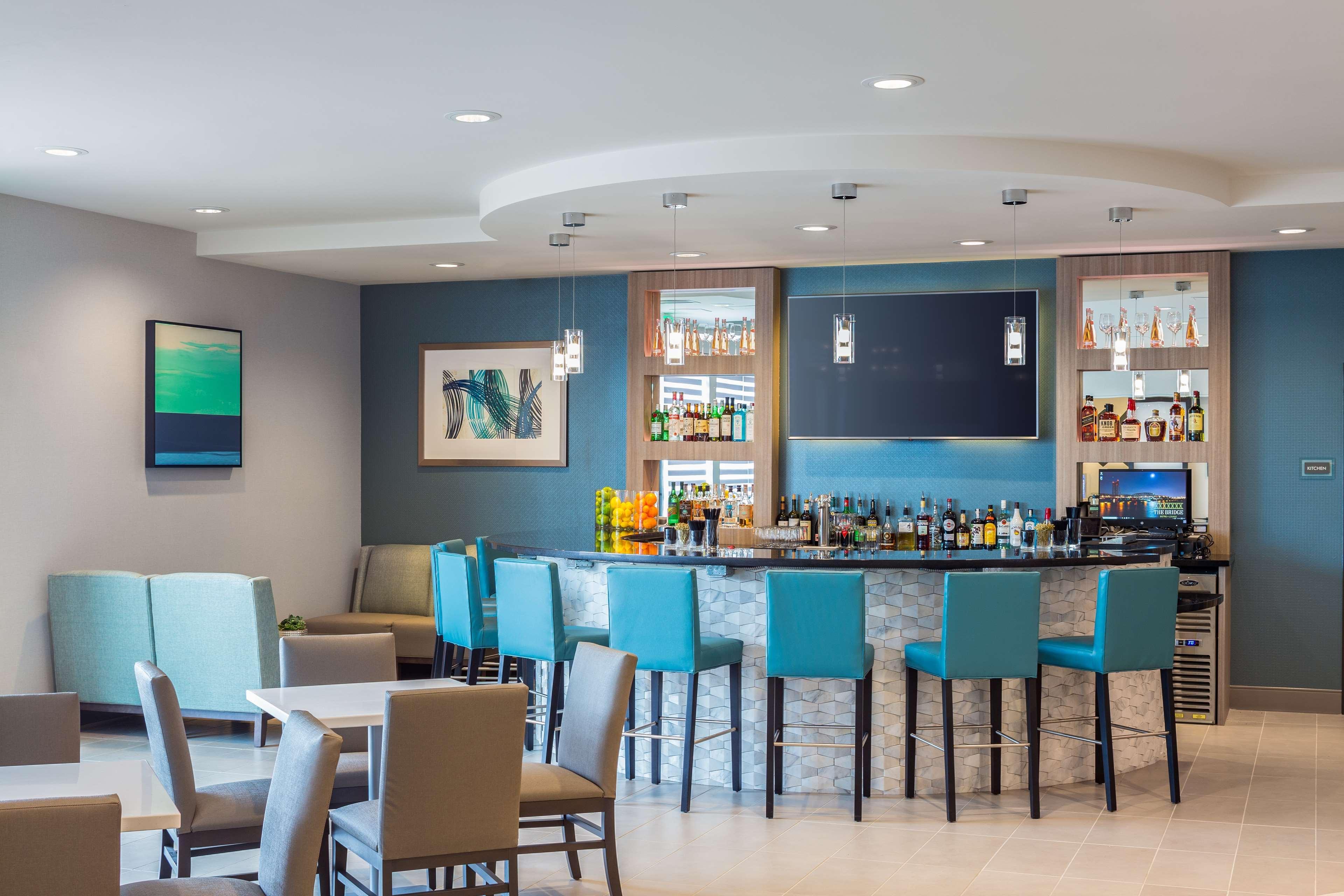 Best Western Premier Hotel At Fisher'S Landing Vancouver Zewnętrze zdjęcie