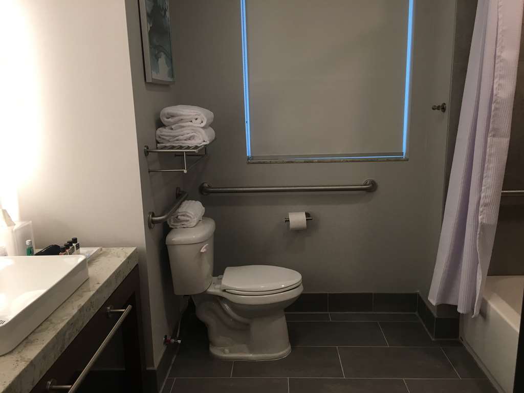 Best Western Premier Hotel At Fisher'S Landing Vancouver Pokój zdjęcie